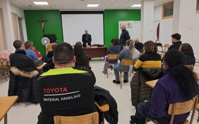 Comienza la catequesis de adultos en Alovera